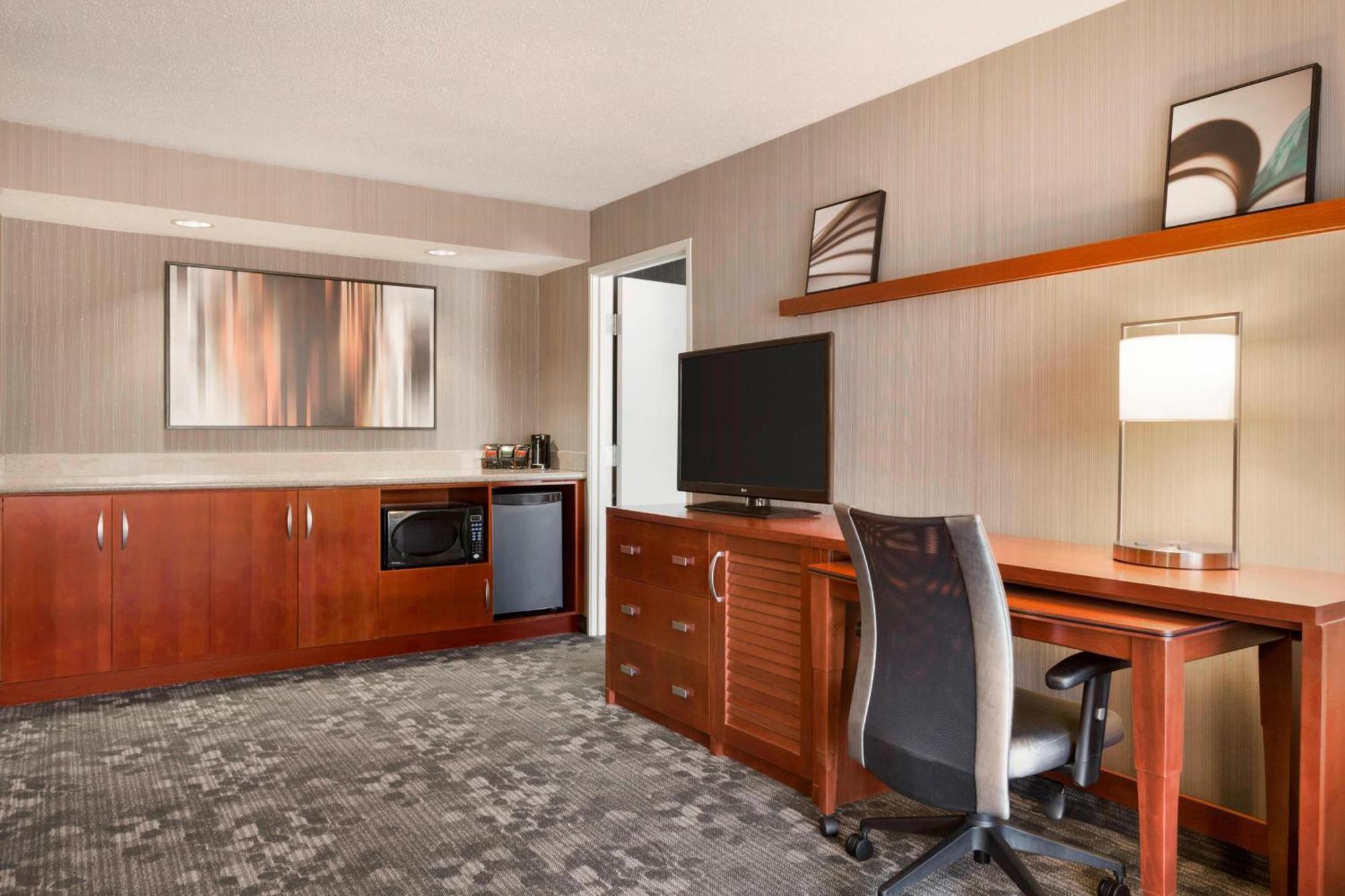 Hotel Courtyard By Marriott Bloomington Normal Zewnętrze zdjęcie